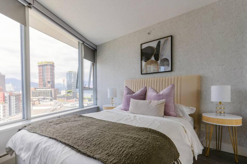 Downtown King Suite-Surround Views-Pool/Gym/Parkng Vancouver Exteriér fotografie